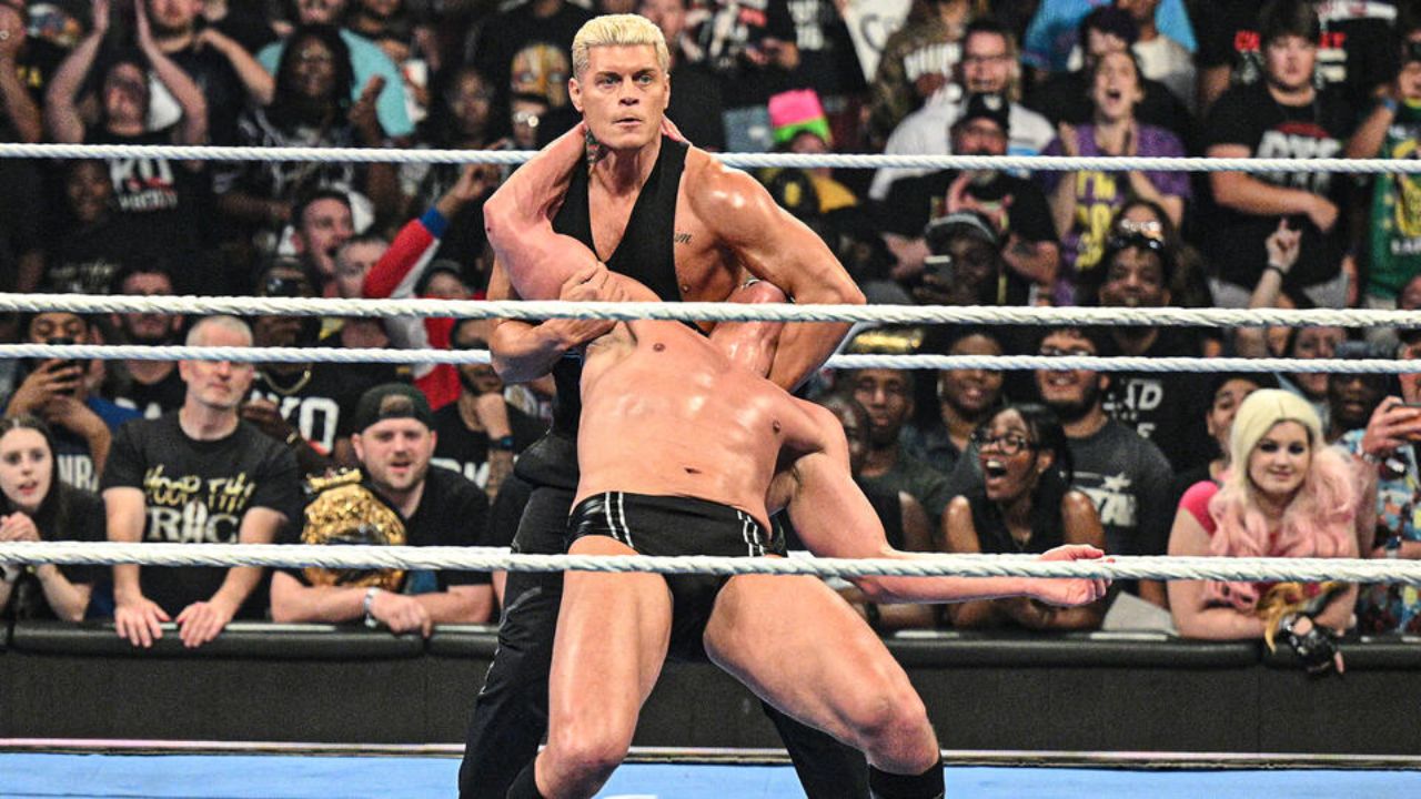 Gunther Gets Dropped by Cody Rhodes After Earning WWE Title Shot on SmackDown