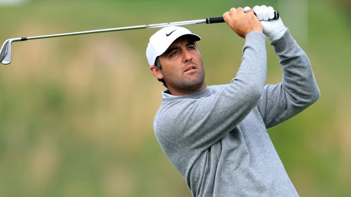 Scottie Scheffler Unloading on His Caddie After Frustrating Shot Doesn't Sit Well With Fans: "Stop Being so Entitled" 1 Scottie Scheffler