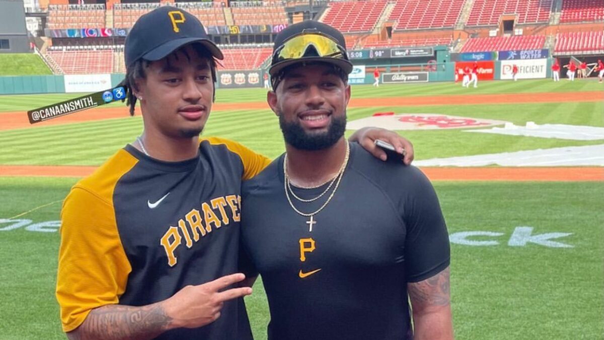 Glaring Mistake on Jaxon Smith-Njigba's Offensive Player of the Year Trophy Infuriates Fans - "They Really Disrespecting Him" 1 Jaxon and Canaan Smith-Njigba