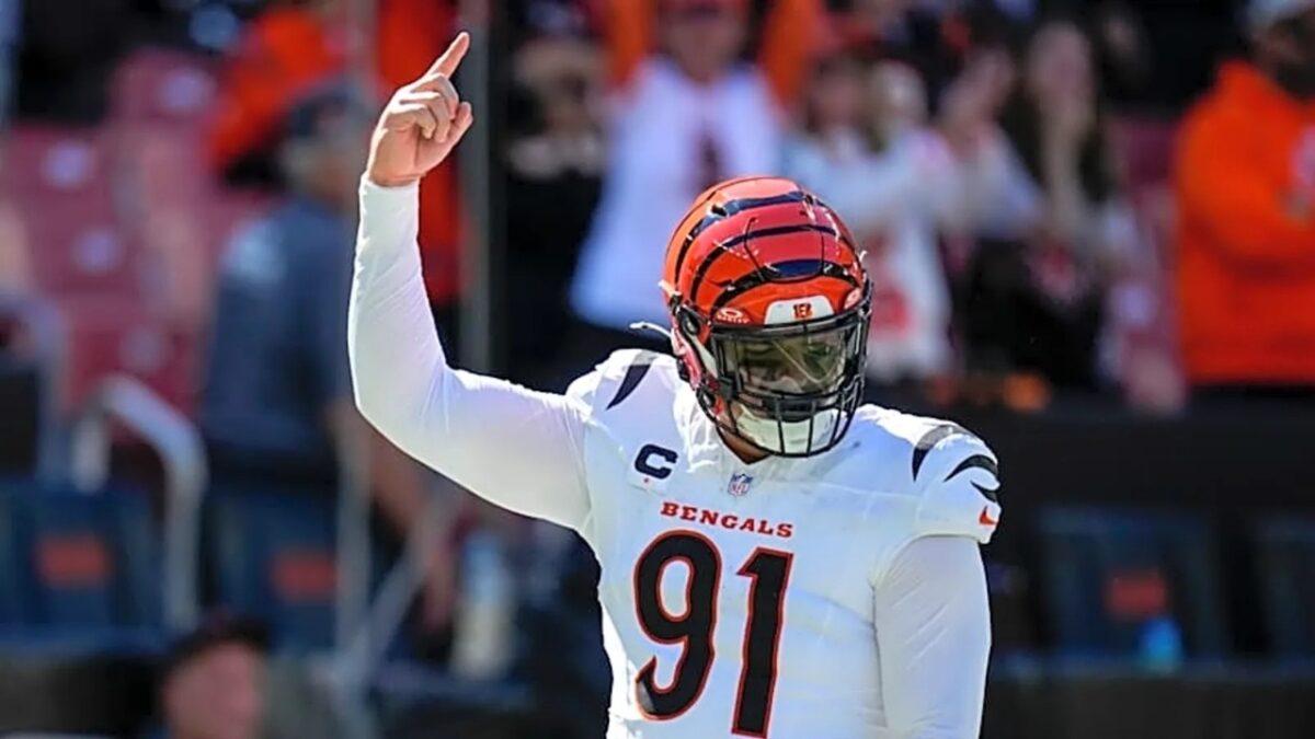 Joe Burrow Throws Subtle Shade at Ex-Teammate Trey Hendrickson for Leaving the Bengals 1 Joe Burrow Throws Subtle Shade at Ex-Teammate Trey Hendrickson for Leaving the Bengals