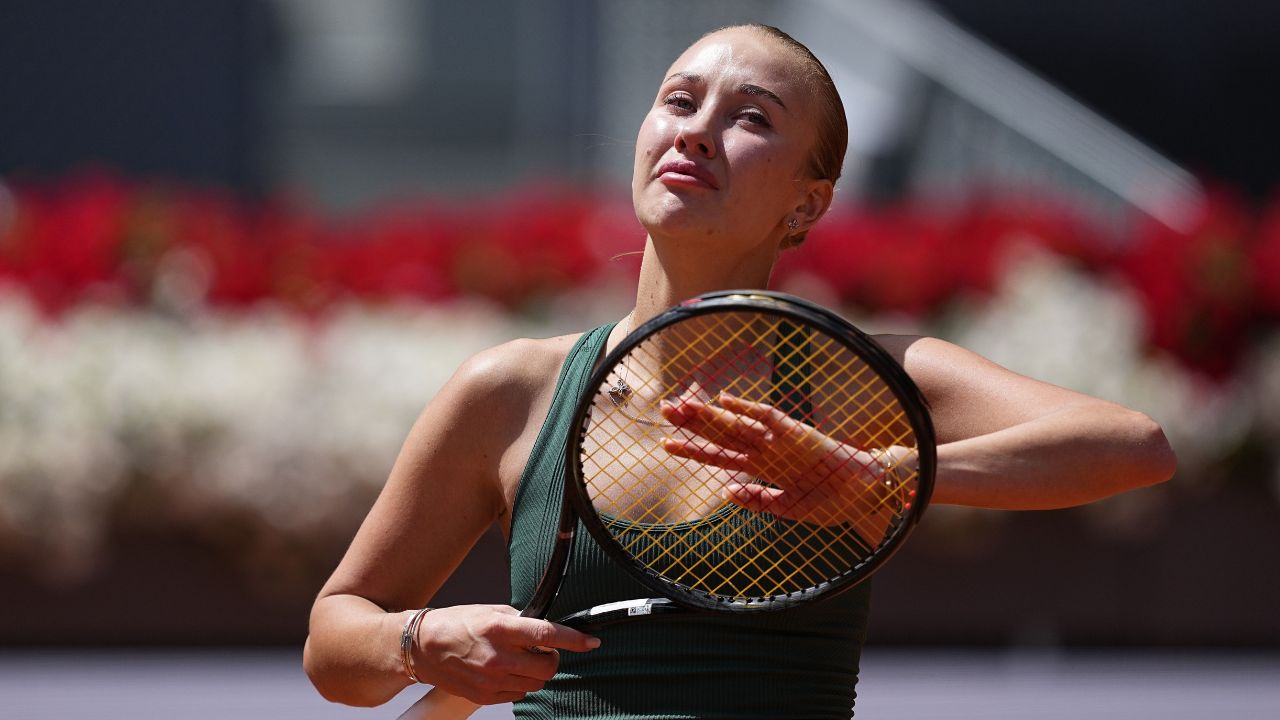 Anastasia Potapova Criticizes Fellow Players’ Media Boycott at Roland Garros over Prize Money: “Little Bit Nonsense”