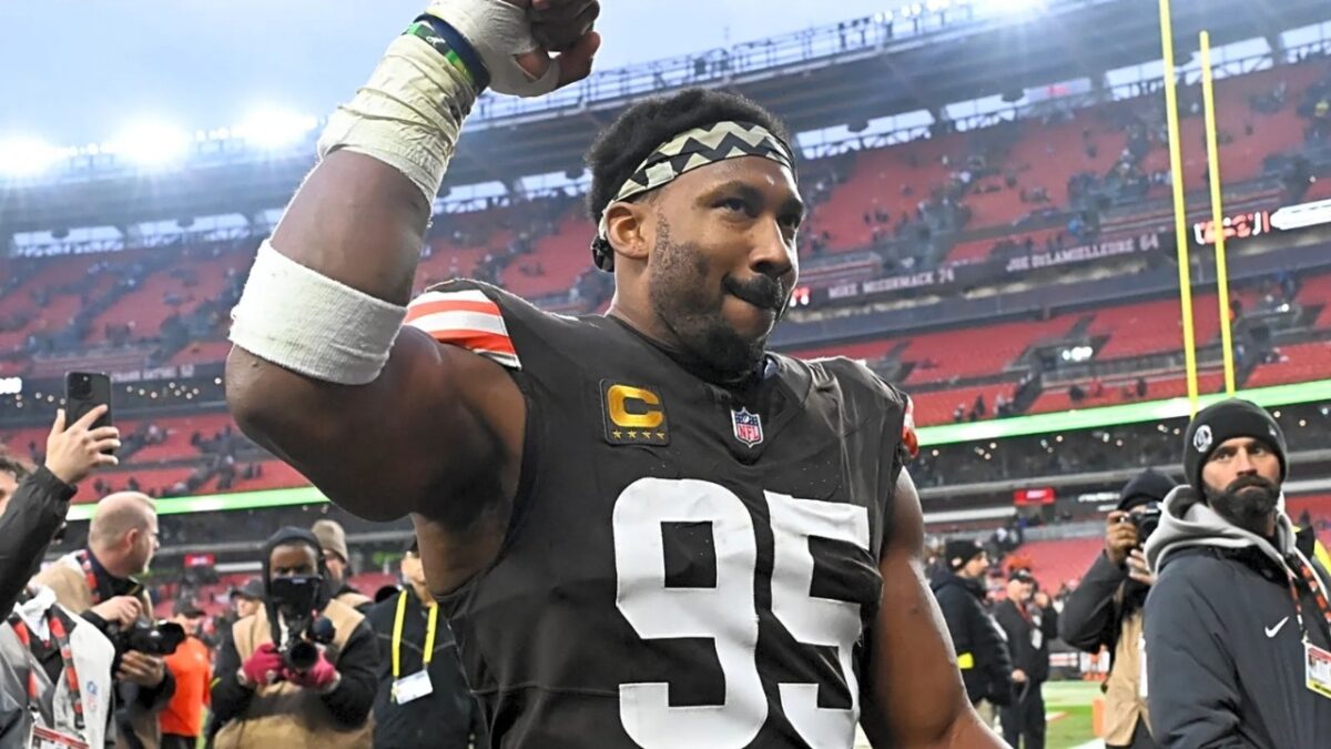 Lions HC Dan Campbell Has an Extremely Non-Chalant Reaction to Myles Garrett's Trade to Rams 1 Lions Hc Dan Campbell Has an Extremely Non-Chalant Reaction to Myles Garrett's Trade to Rams
Brian Schottenheimer AJ Brown