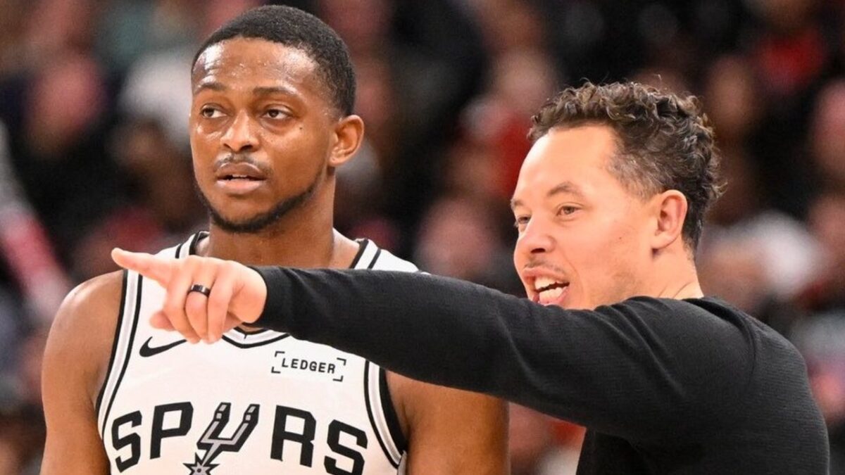Spurs HC Defends De'Aaron Fox After Magic Johnson and Others Criticize Game 4 Losing Play 1 De'Aaron Fox and Mitch Johnson