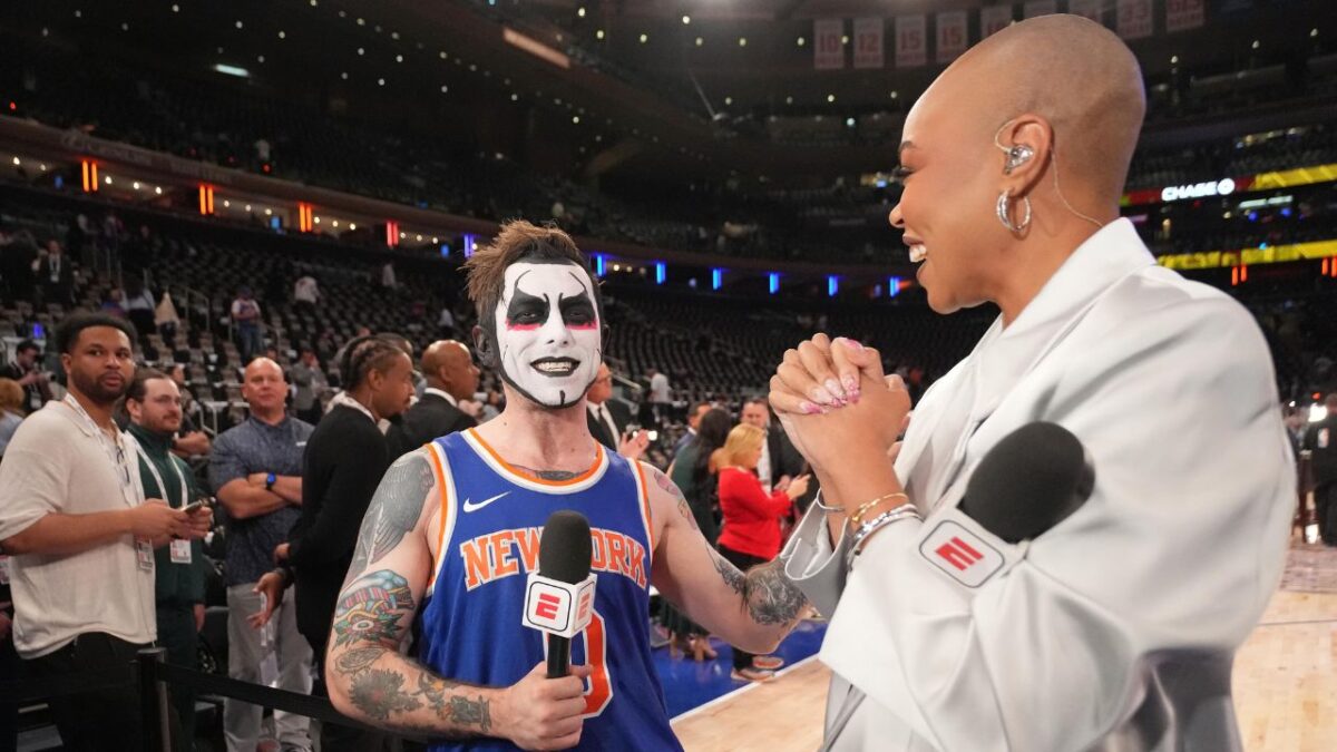 Danhausen Reacts To "Uncursed" Knicks Ending a 53-Year-Long Wait for NBA Title 1 Danhausen with the Knicks jersey