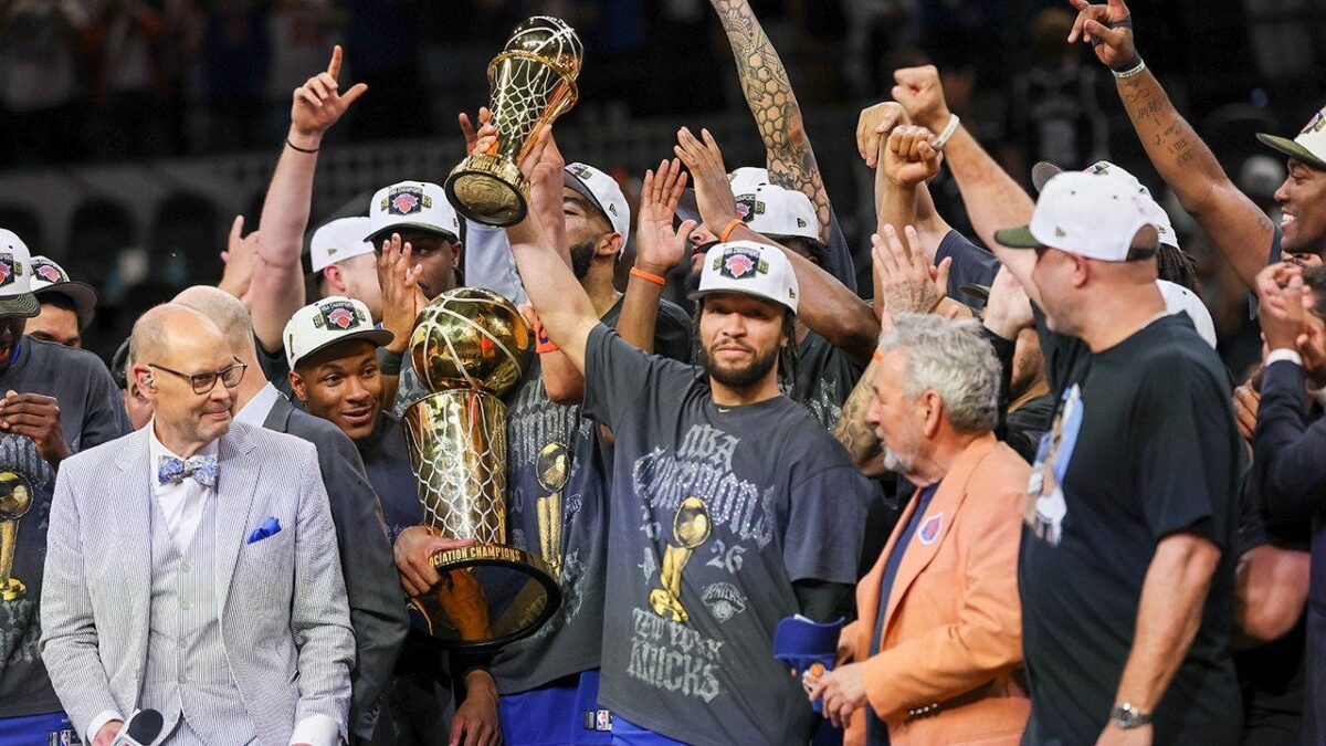 'Emotional' Mariska Hargitay Credits Jalen Brunson For 'Uniting' New York With Championship 1 Jalen Brunson hoists his Finals MVP trophy