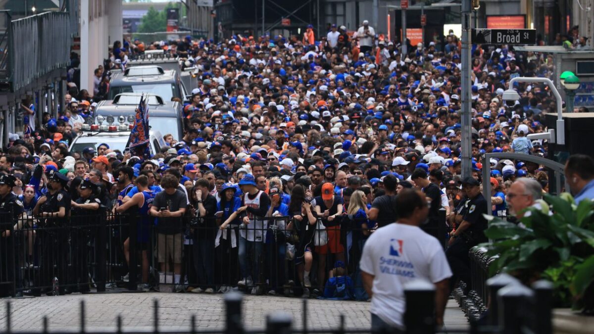 Stephen A. Smith Claims Jalen Brunson's Knicks Will Not Be Championship Favorites Next Season 1 Fans line up in Manhattan for the Knicks championship parade