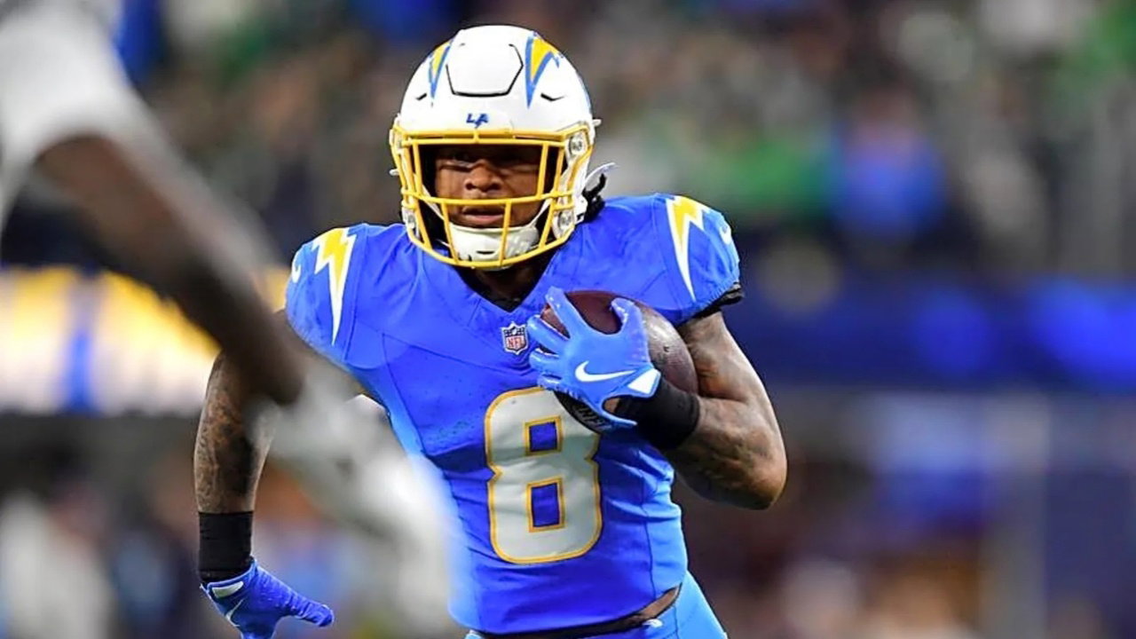 Chargers RB Omarion Hampton Believes Mike McDaniel’s Scheme Will Unlock the Backfield