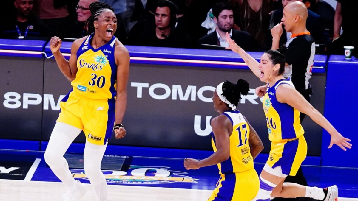 Nneka Ogwumike Finishing WNBA's 30th Anniversary Celebrations with Buzzer-Beater Game Winner Stuns Fans - "Epic Ending" 1 Nneka Ogwumike rejoicing with Erica Wheeler and Kelsey Plum