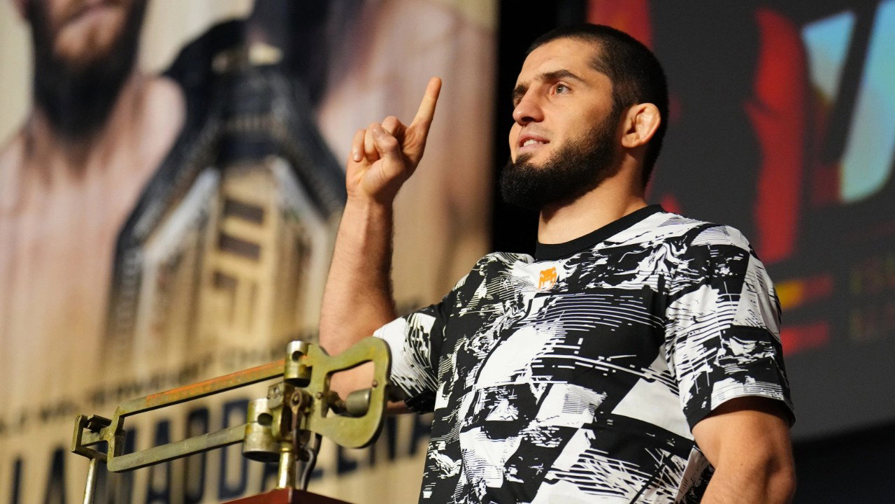 Islam Makhachev Reflects on the Positive Impact ‘2-3 Years’ Meme Had on Dagestan