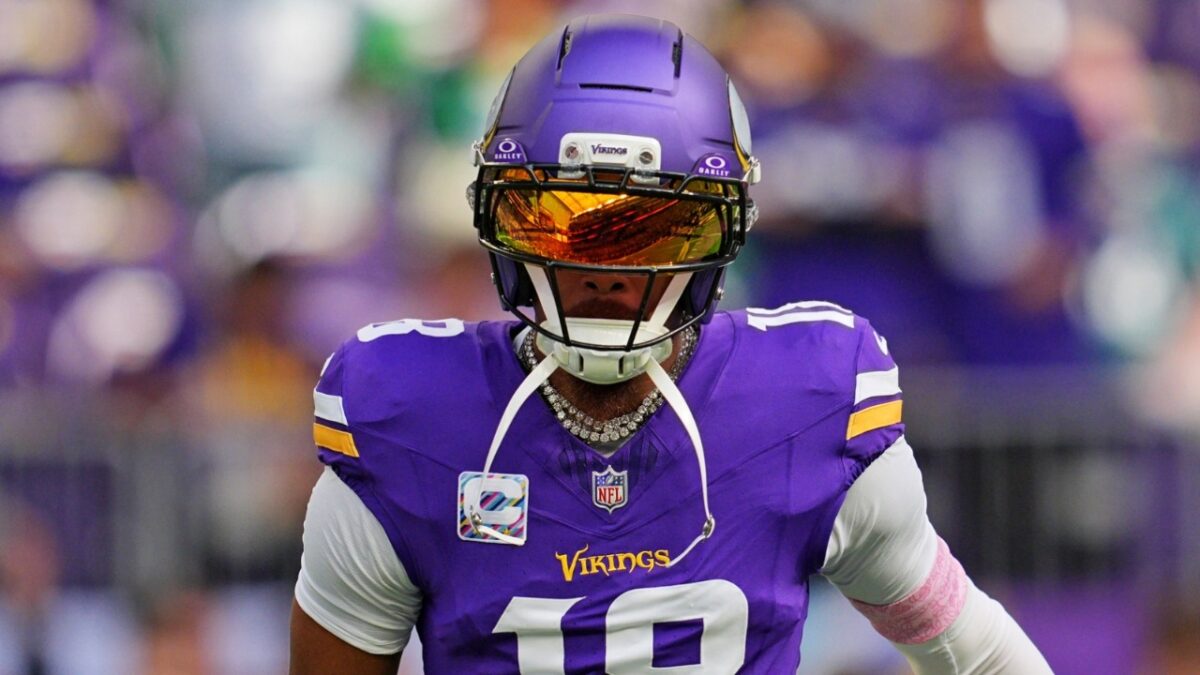 "Is he Stupid?" - Leger Douzable Faces Fans' Heat For Massively Undermining Justin Jefferson 1 "Is he Stupid?" - Leger Douzable Faces Fans' Heat For Massively Undermining Justin Jefferson