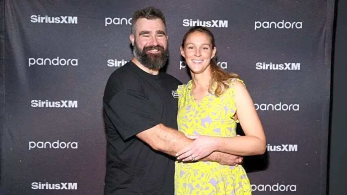 Chain Reaction Period House? Kylie Kelce Gives Jason Kelce the Parenting Reality Check He Never Saw Coming 1 Chain Reaction Period House Kylie Kelce Gives Jason Kelce the Parenting Reality Check He Never Saw Coming