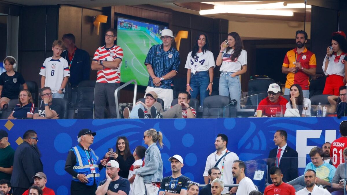 Brad Pitt and Edward Norton’s Iconic Fight Club Reunion at the 2026 FIFA World Cup Goes Viral 1 Celebrities at USMNT’s World Cup