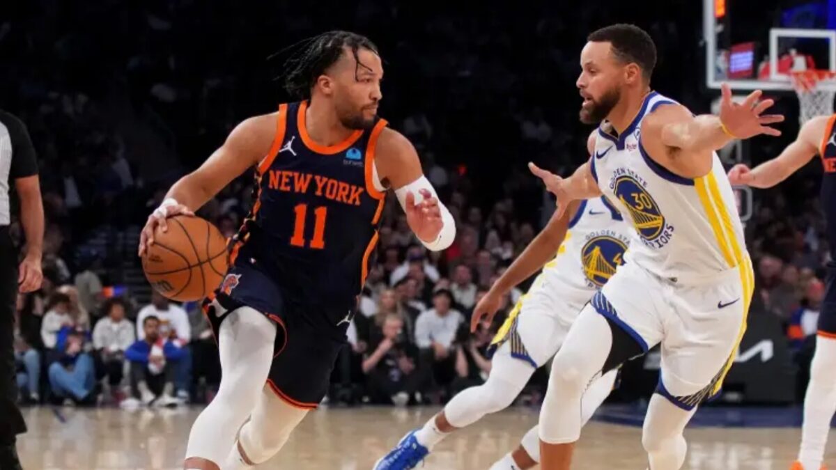"I Know He Can't Guard Me," Isiah Thomas Throws Unnecessary Shade at Stephen Curry 1 Jalen Brunson and Stephen Curry