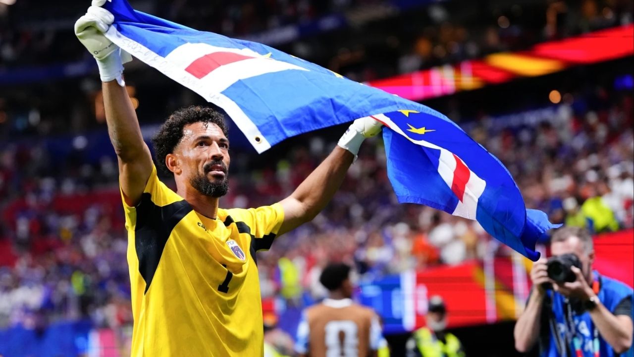 Cabo Verde Goalie Surpasses Every Active NHL, NFL, MLB Player in Instagram Follower Count