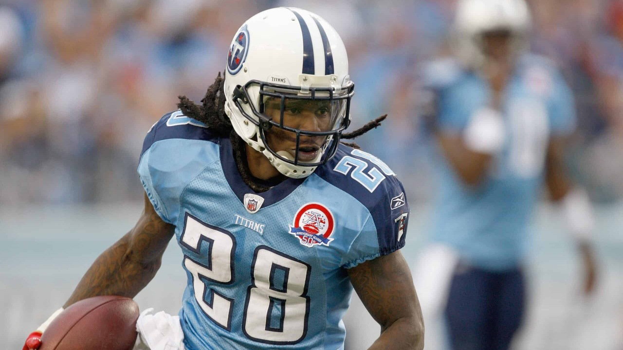 “Can’t Even Hold a Cup” – NFL World Rallies Around Chris Johnson After Heartbreaking ALS Announcement