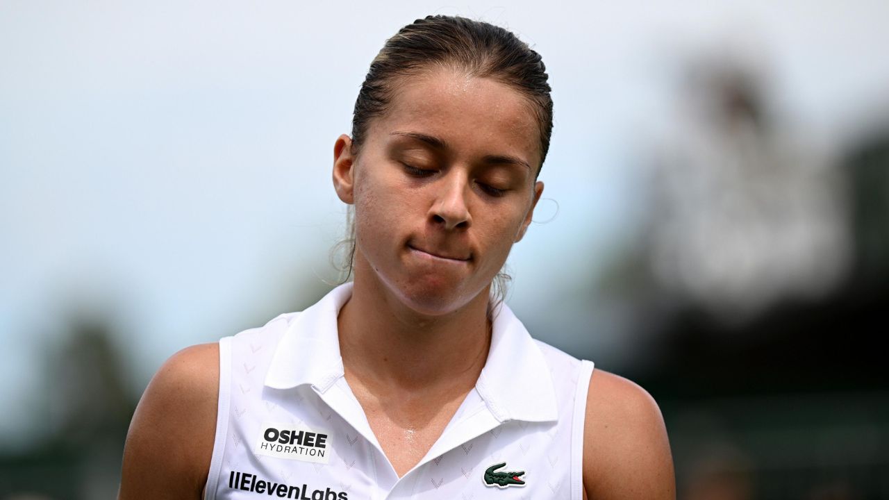 Maja Chwalinska Opens Up After Painful Fall Ends Wimbledon Hopes: “I’ll Cry for a While and It’ll Be Okay”