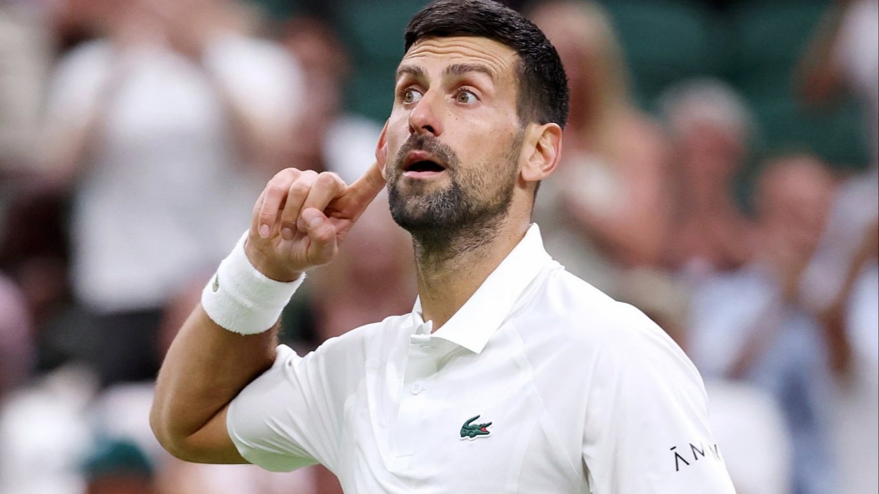 Novak Djokovic Massively Argues With Tournament Supervisor Over Roof Closure During Wimbledon Quarterfinals