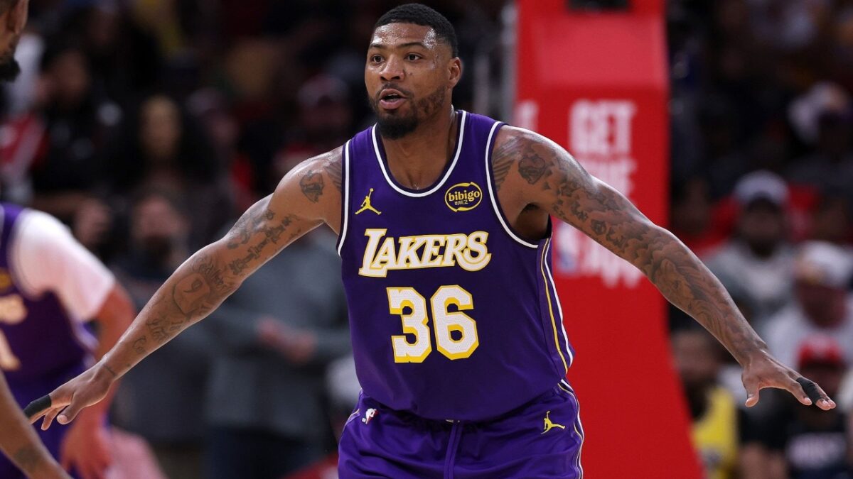 LeBron James' Exit Leads 17-Year Vet to Warn Lakers Organization & Fans Who Turned on Him: "Good Luck" 1 Marcus Smart's defense was crucial for Lakers