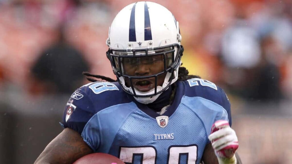 What Is the ALS Ice Bucket Challenge and Why Are Former NFL Stars Doing It? 1 What Is the ALS Ice Bucket Challenge and Why Are Former NFL Stars Doing It?