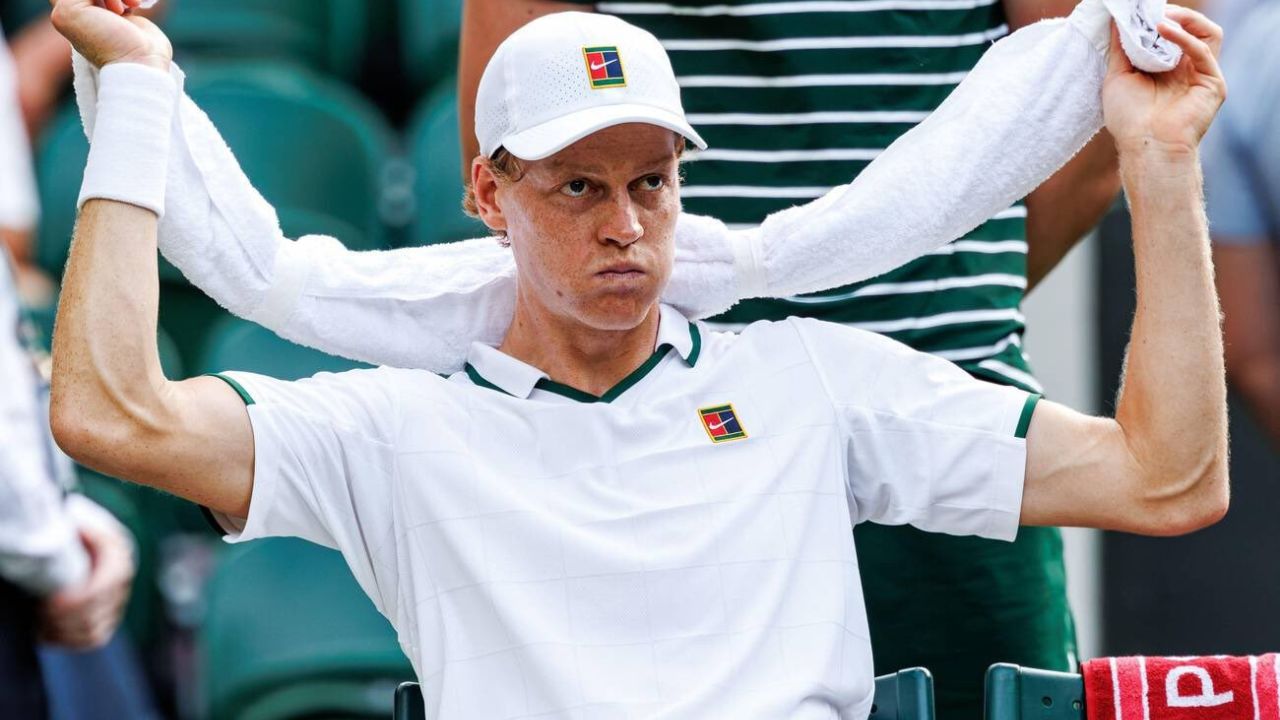 Jannik Sinner Claims the Heat During his Wimbledon Quarterfinal Was Similar to Roland Garros