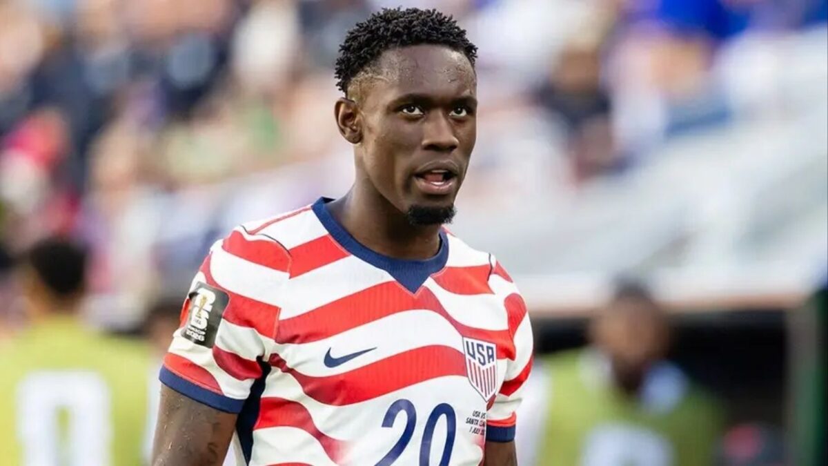 Donald Trump Breaks Silence on Folarin Balogun Red Card, Defends FIFA’s Review Process 1 Folarin Balogun