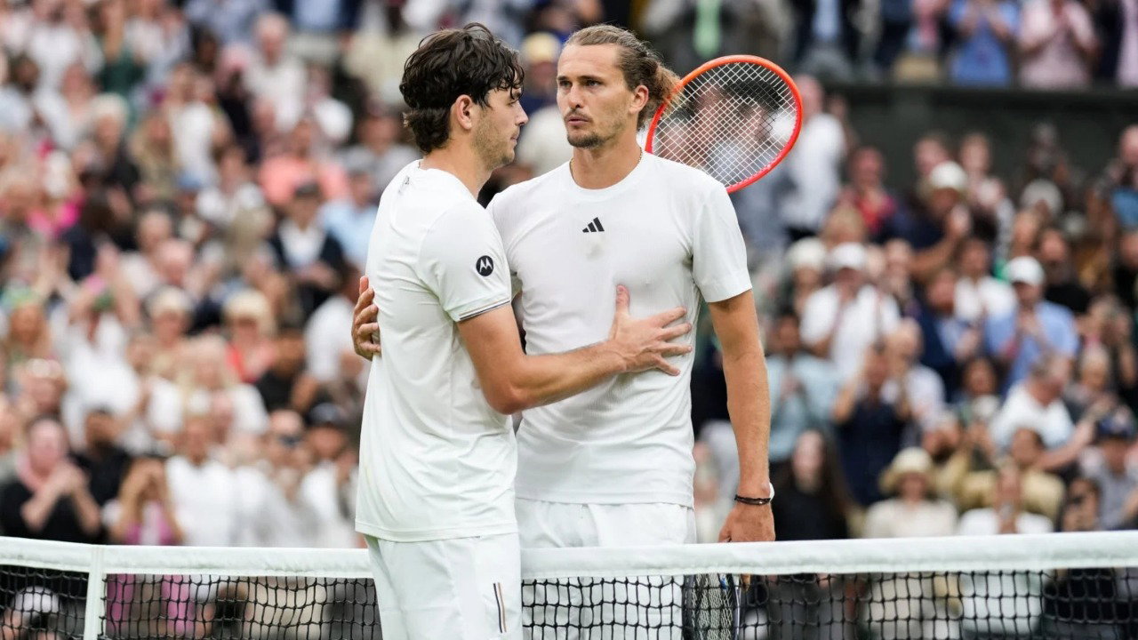 Taylor Fritz Admits to Suffering Knee Pain After Alexander Zverev Snaps 7-Match Losing Streak in Wimbledon Quarterfinals