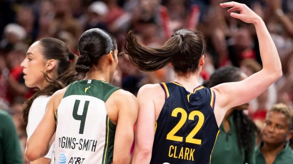 ESPN Analyst Justifying Caitlin Clark Being Ranked 11th-Best Guard Baffles Fans - "This Dude is Part of the Problem" 1 Caitlin Clark getting bodied