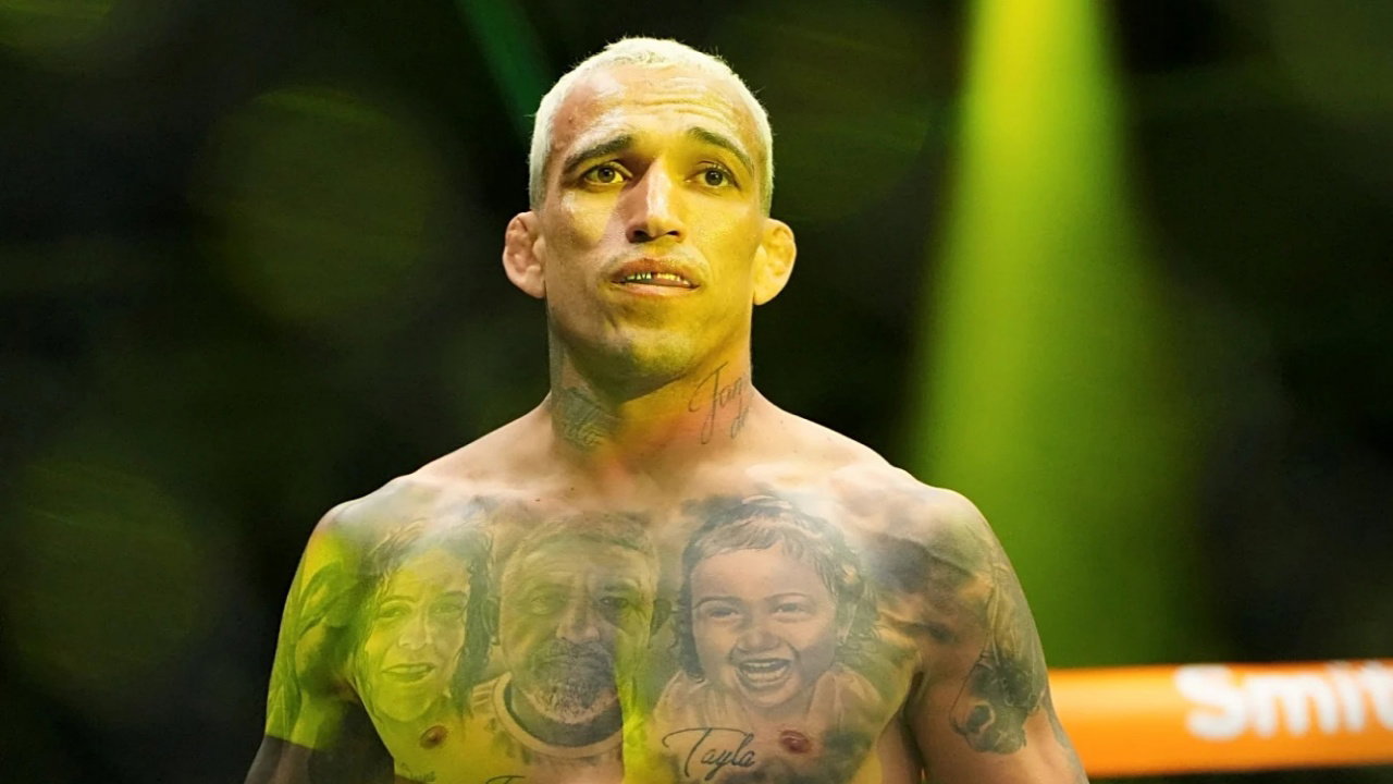 Charles Oliveira Picks the Three Legendary UFC Fighters He Would Have by His Side in a Street Fight