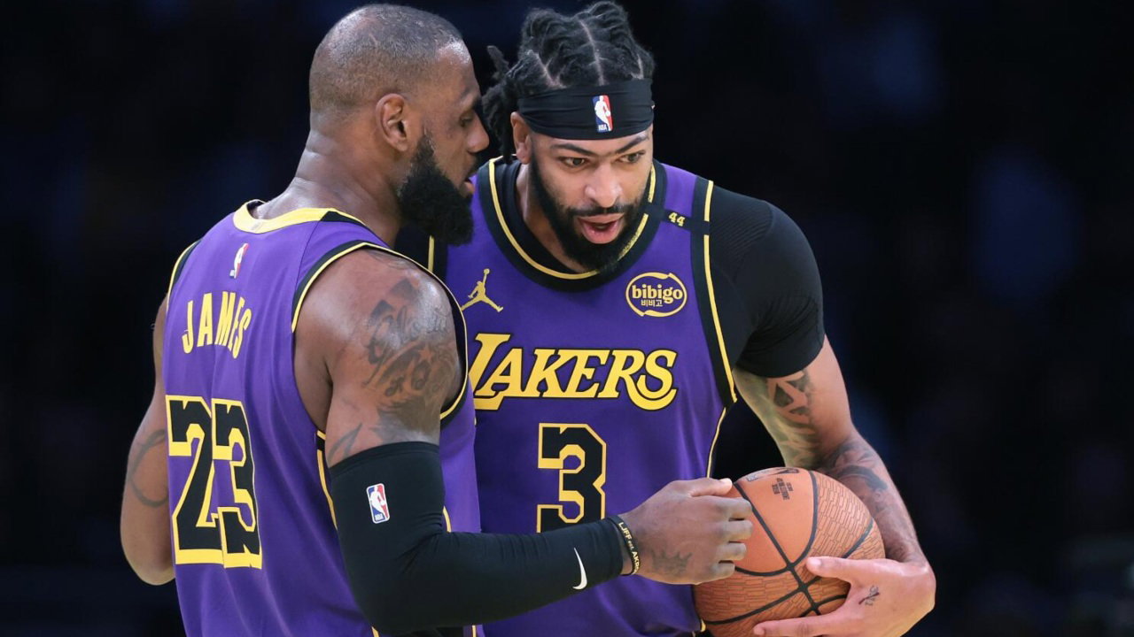 LeBron James Placed Great Demands on Anthony Davis After Trade to Lakers, Details Coach