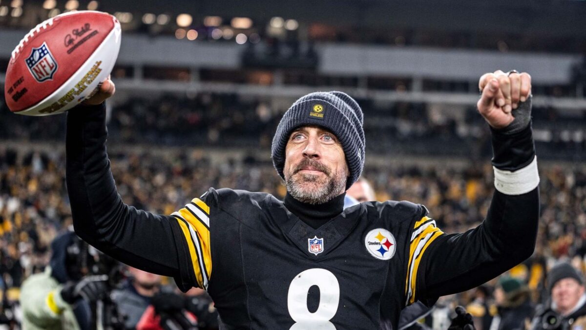 'Furious' ESPN Executives Reportedly Hoping Aaron Rodgers Doesn't Lead Steelers to Super Bowl After Recent Outburst 1 Aaron Rodgers has Super Bowl LXI in his sights