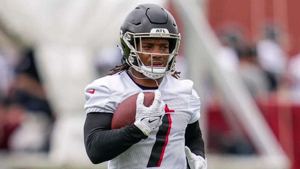 Bijan Robinson Reveals Matthew McConaughey Texted Him Right After New Falcons Deal 1 Bijan Robinson Reveals Matthew McConaughey Texted Him Right After New Falcons Deal