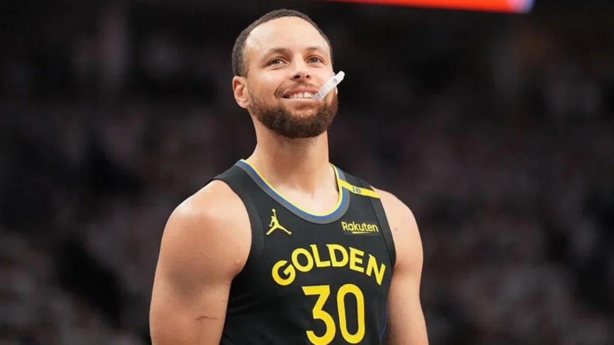 Stephen Curry Does Not Want Contract Negotiations to Distract Warriors Season 1 Stephen Curry