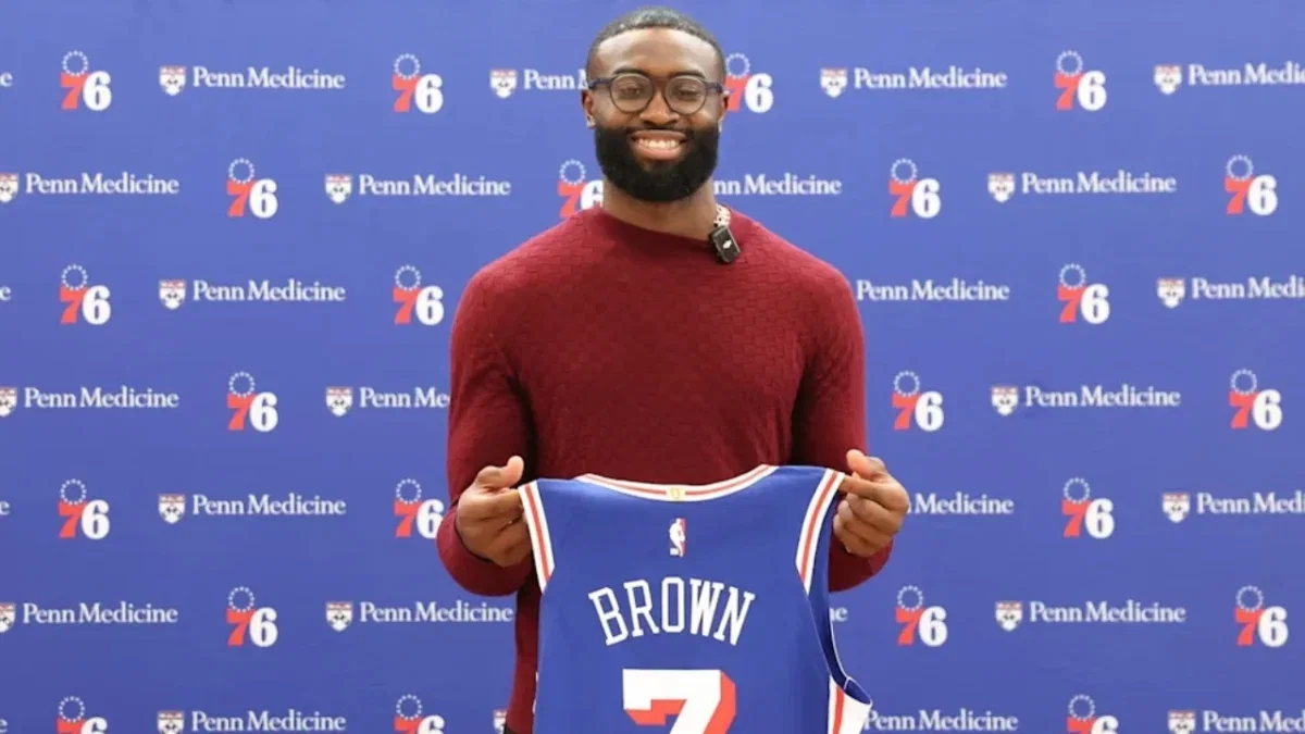 Celtics Superfan Mark Wahlberg Wants LeBron James' 76ers to Beat the Knicks 1 Jaylen Brown