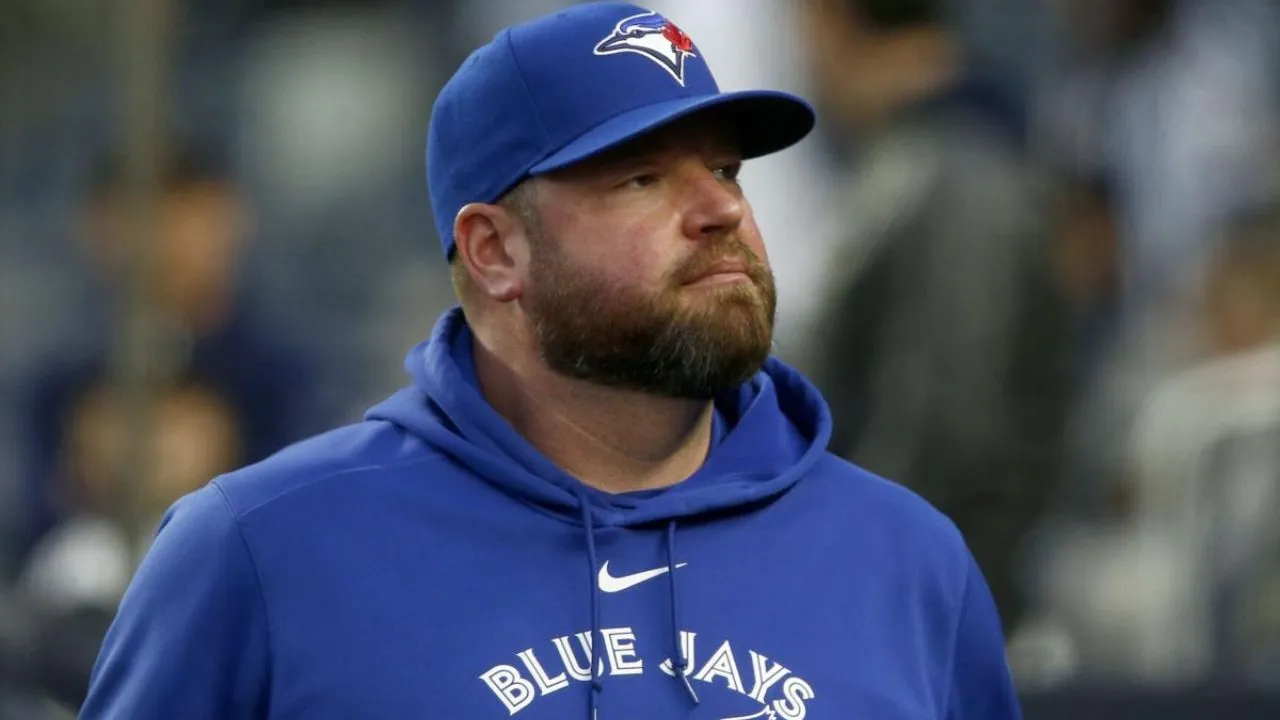 Blue Jays Manager John Schneider Disputes Umpires’ Handling of Bizarre Red Sox Run