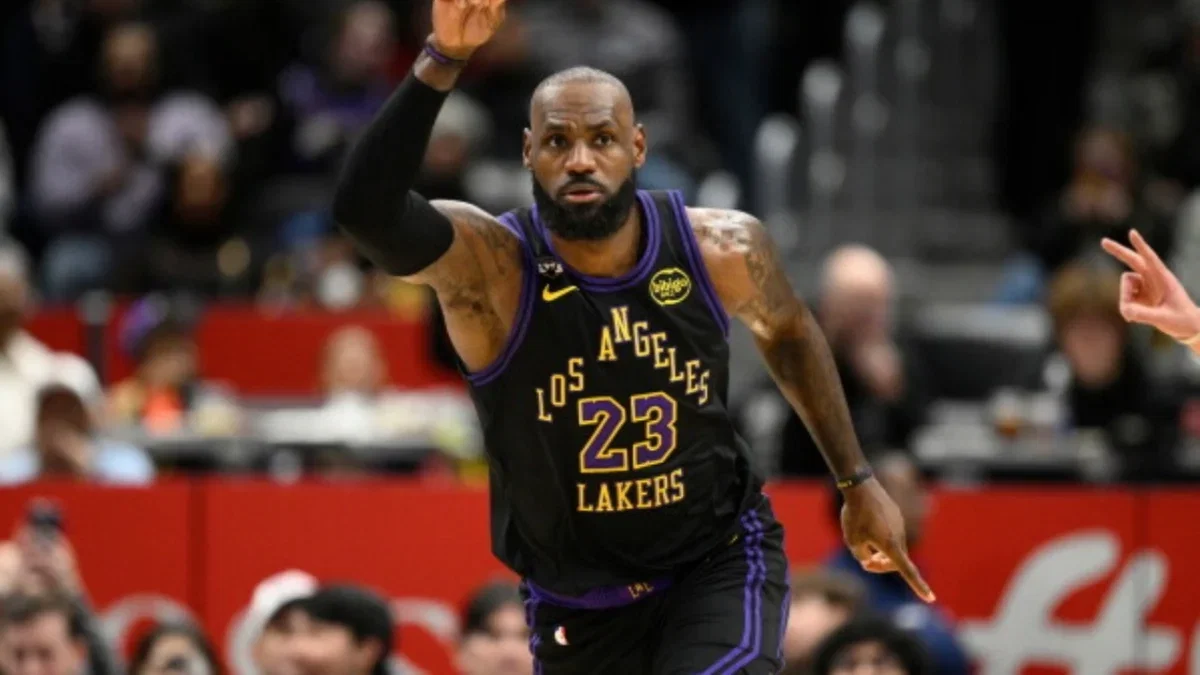 LeBron James’ Career Path Draws Hilarious Tour‑Route Comparison From Hilary Duff 1 LeBron James