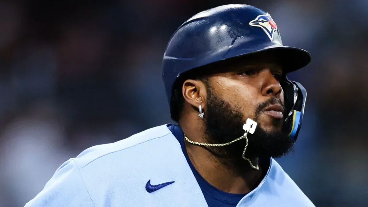 Vladimir Guerrero Jr. Doubling Down on His $500 Million Contract Comments Baffles Fans: "Ruining His Reputation" 1 Vladimir Guerrero Jr.