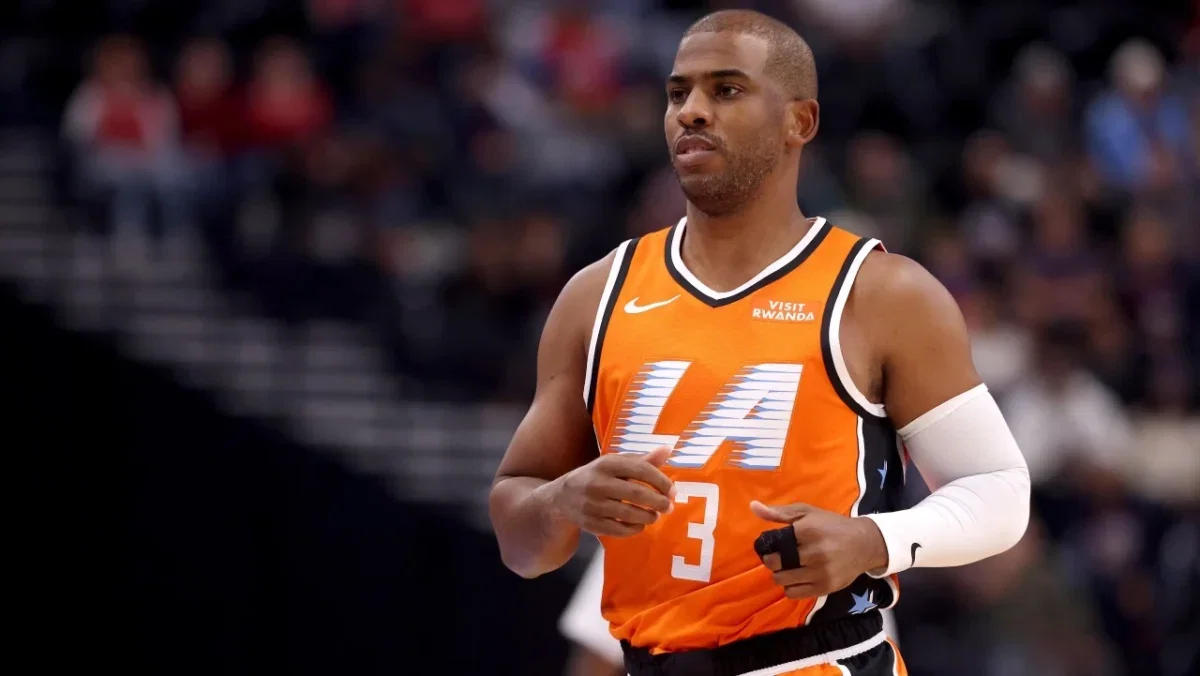 Chris Paul Slams 'Disrespectful' Clippers For Cutting Him at 3 AM Ahead of Game 1 Chris Paul