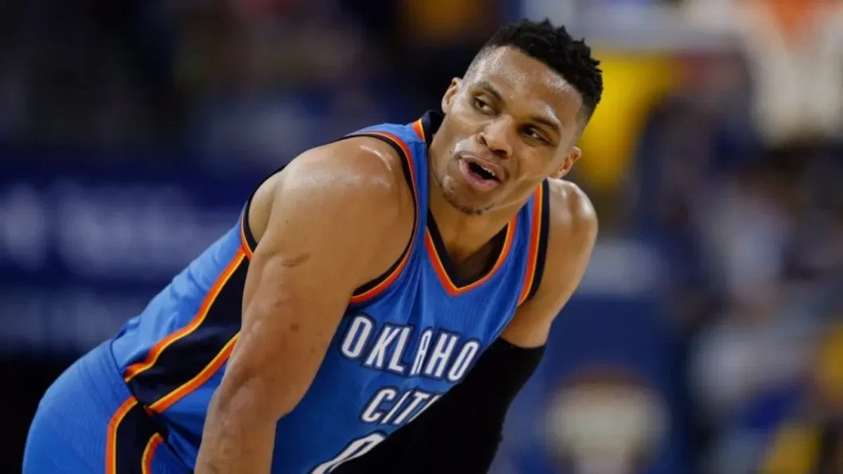Russell Westbrook Tributes Prompt Draymond Green to Call Out Hypocritical Fans: "West Brick & All the Things Y'all Said About Him" 1 Fans would often try to rile up Westbrook