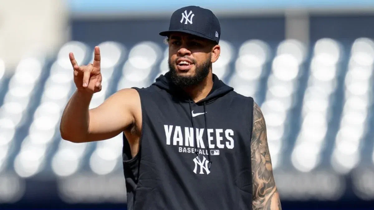 Luis Garcia Jr.'s Defensive Error Against Blue Jays Doesn't Sit Well With Yankees Fans: "Unwatchable Team" 1 Luis Garcia Jr.