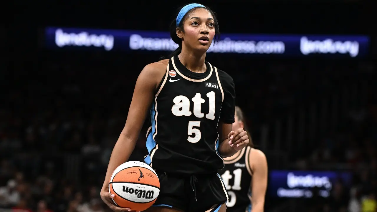ESPN Glazing Angel Reese Despite Horrible 1st-Half Performance Angers Fans – “It’s Comical”