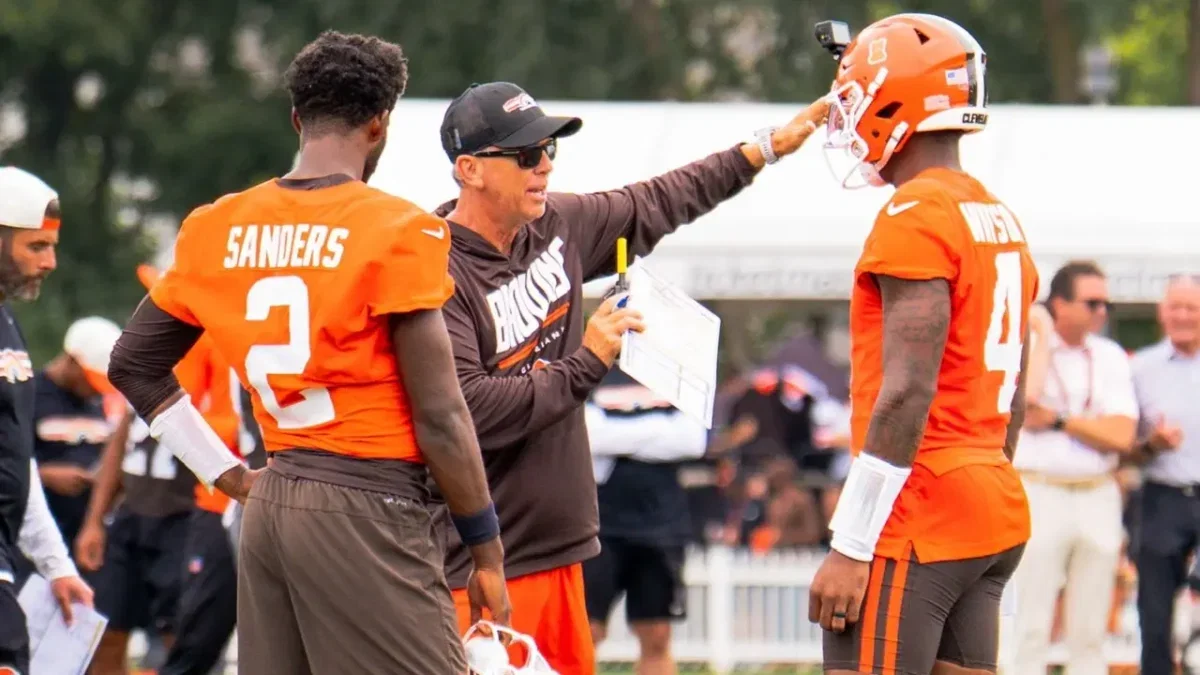 Browns Practice Turns Ugly as Todd Monken Delivers Fiery Message After Nasty Hit 1 Shedeur Sanders, Todd Monken, and Deshaun Watson at practice
