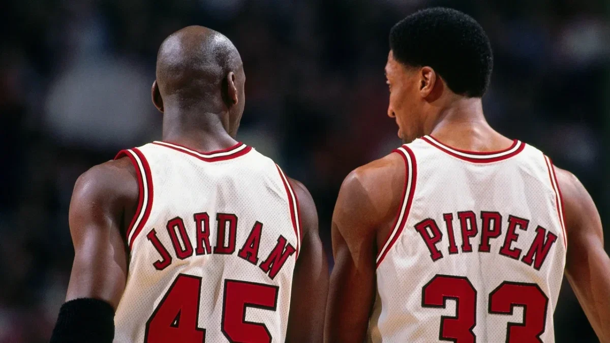Carmelo Anthony Tired of Scottie Pippen Dissing LeBron James and Michael Jordan 1 Michael Jordan and Scottie Pippen