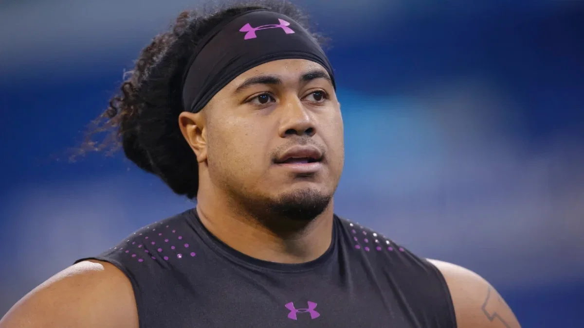 Vita Vea Makes Stunning Retirement Promise to Buccaneers HC Todd Bowles 1 Vita Vea Makes Stunning Retirement Promise to Buccaneers HC Todd Bowles