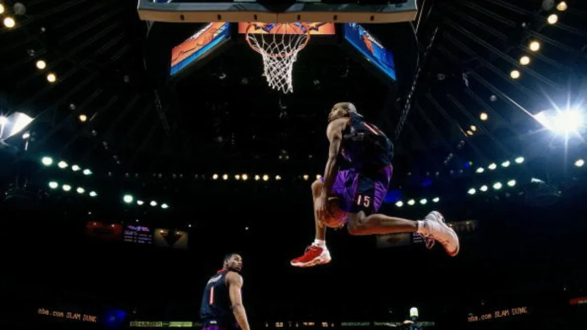 Shaquille O'Neal Calls NBA Stars "Soft" For Skipping the Dunk Contest 1 Vince Carter in the 2000 slam dunk contest