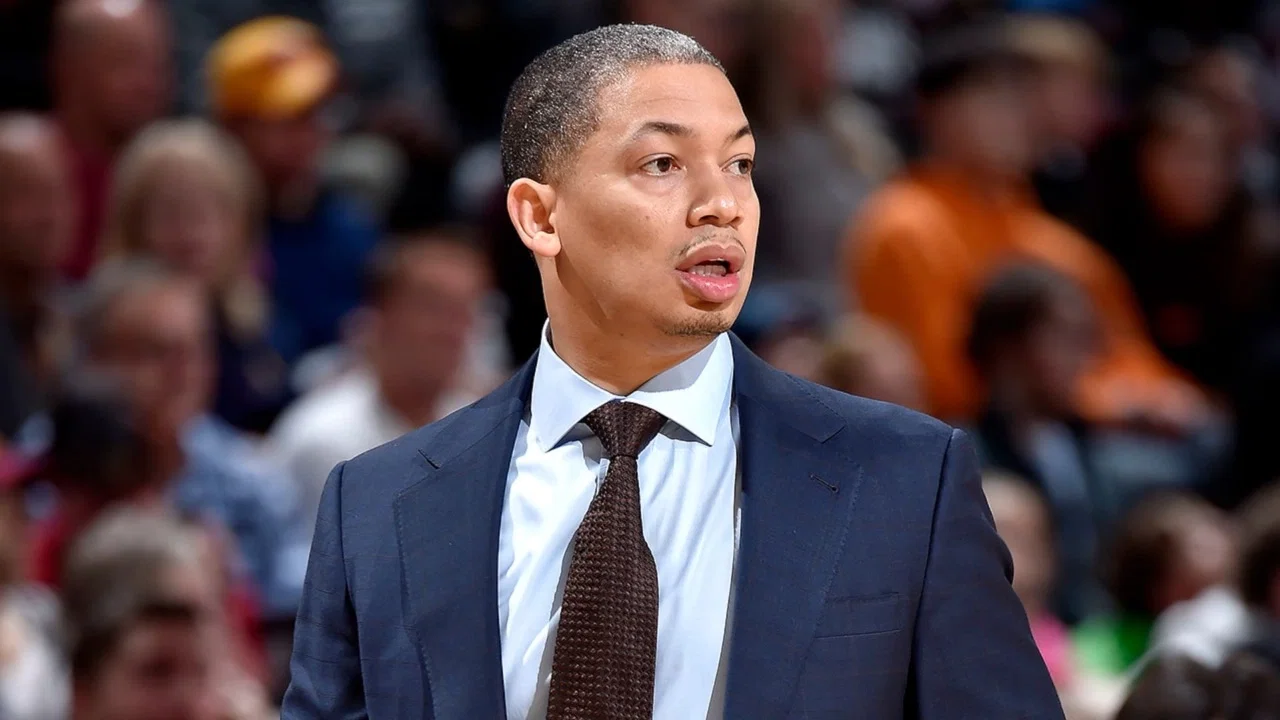 Ty Lue Walks Away After Rapper Cam’ron Confronts Him With LeBron James & Kawhi Leonard Scandal Questions