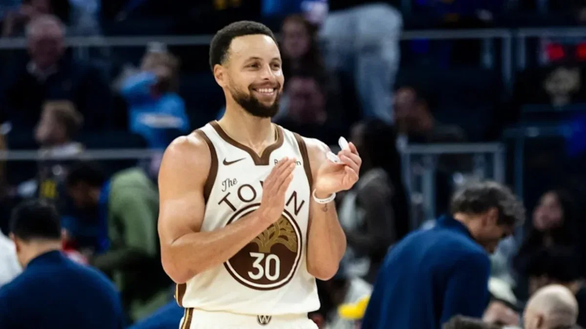 Stephen Curry Does Not Want to Go Down LeBron James' Road; Reiterates Loyalty to Warriors 1 Stephen Curry