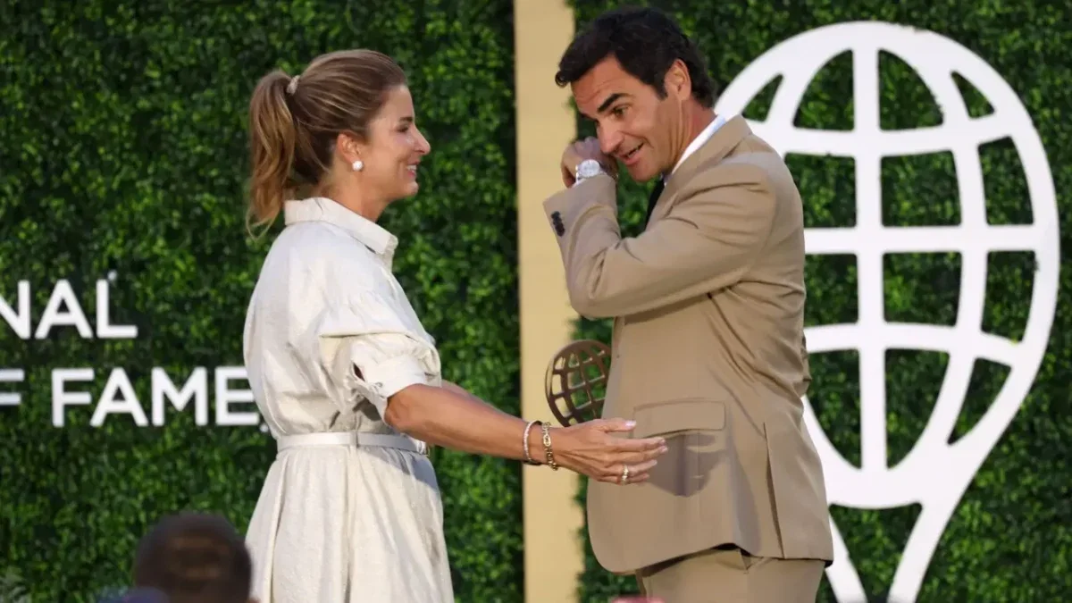 Billie Jean King Unexpectedly Calls Out Roger Federer Over Gender Equality: "You Have Two Boys and Two Girls" 1 Mirka Federer and Roger Federer