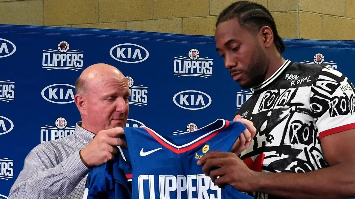 J. Cole Gets Heavily Booed Following Extreme Comment About Clippers Fans 1 The day the Clippers signed Kawhi Leonard