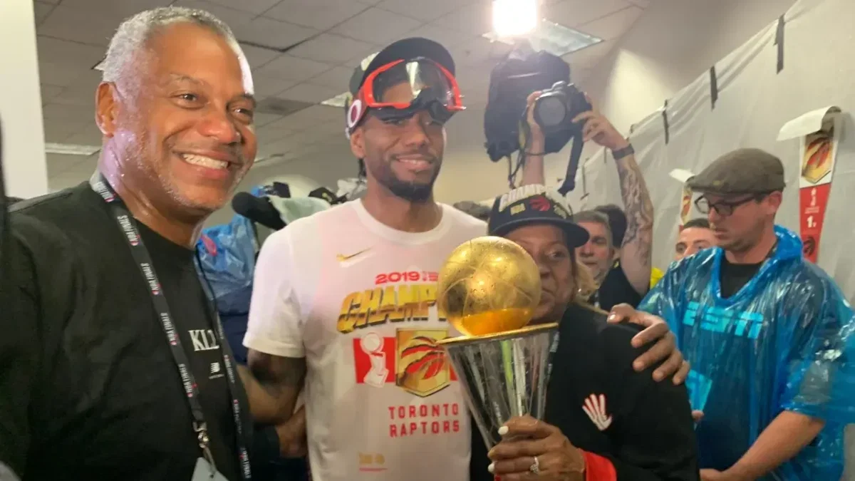 Steve Ballmer's Clippers Threaten Legal Action After Adam Silver's 'Witch Hunt' Slaps Major Fines 1 Kawhi Leonard, his uncle and mother benefited from Clippers