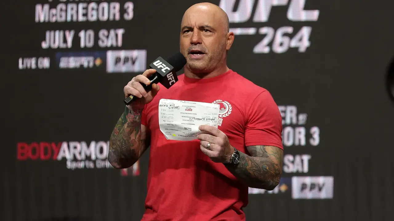 UFC Commentator Joe Rogan Picks Best Foundation for MMA That Can Give ‘Massive Advantage’